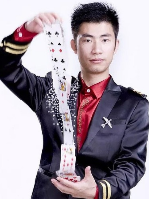 平凡魔术师