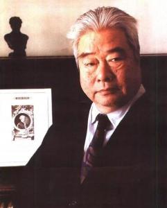 李德伦