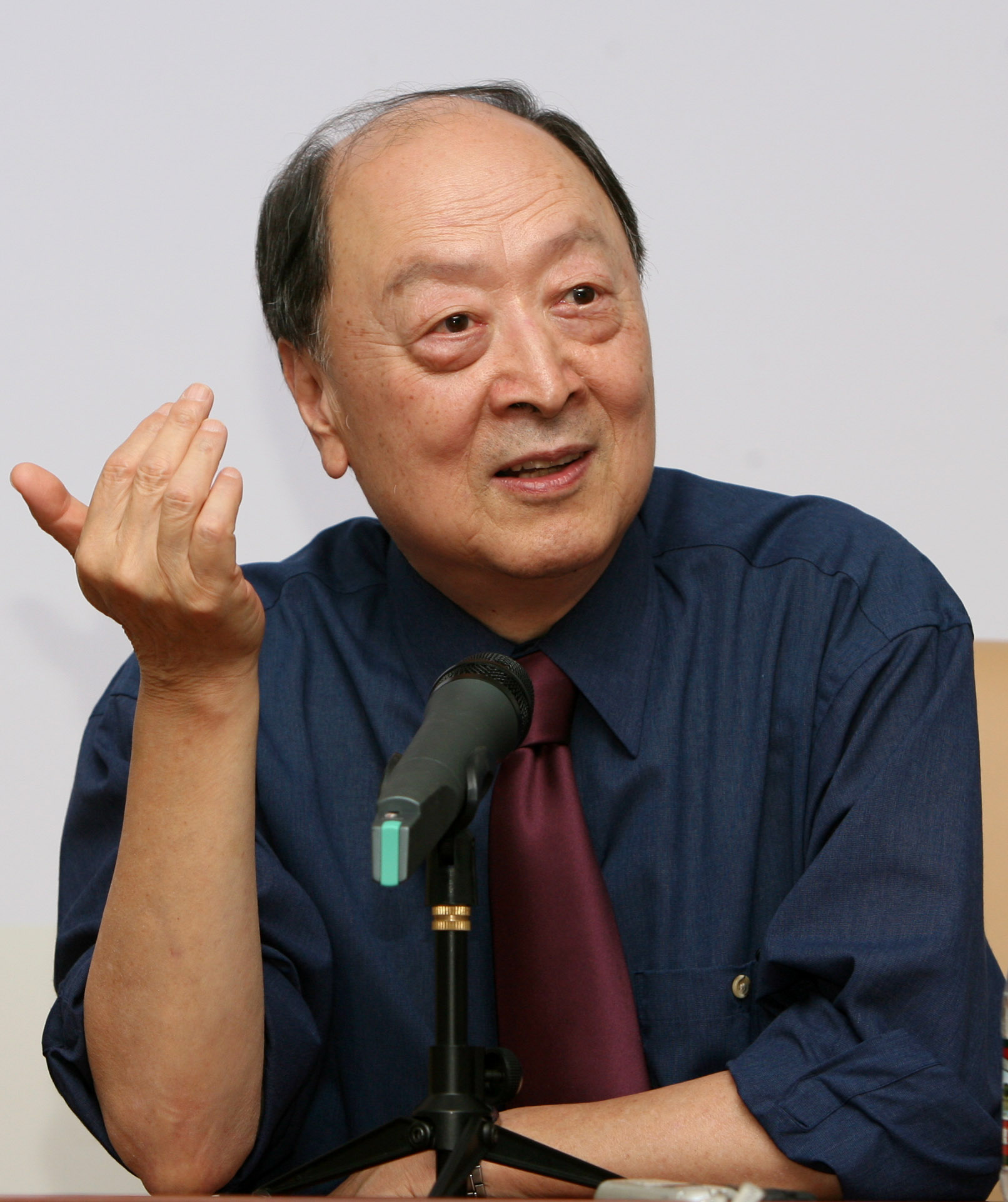 萧逸