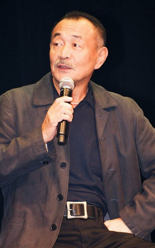 武论尊