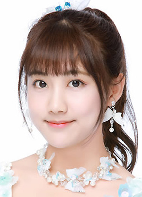 李艺彤