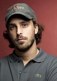 亚历山大·阿嘉