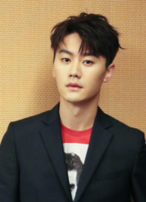 李柄辉