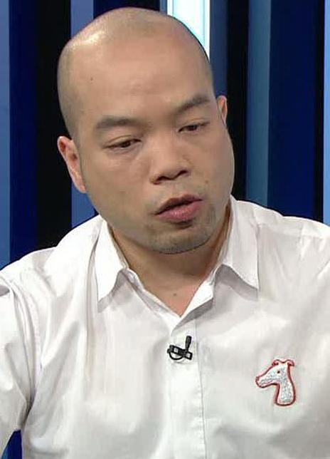 吴炜伦