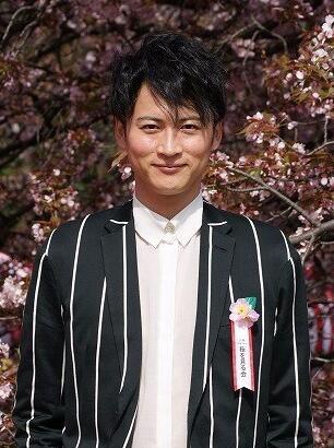 黄川田将也
