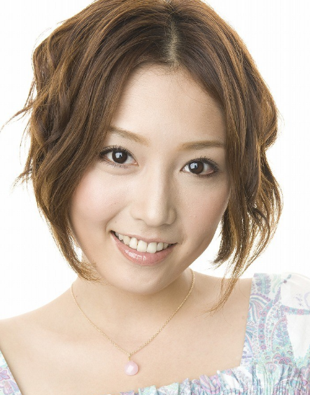 三津谷叶子