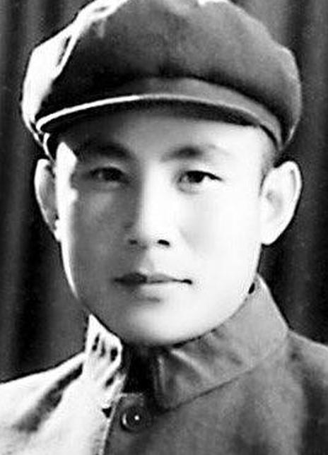 张连伏