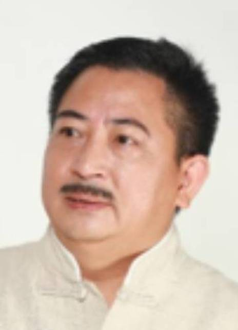 纪传泽