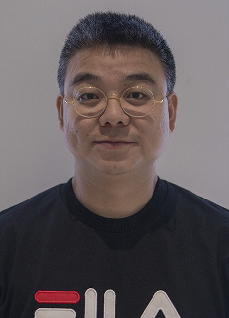 丁伟