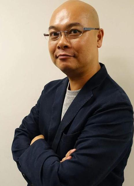何故