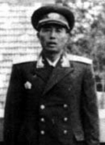 贾征远
