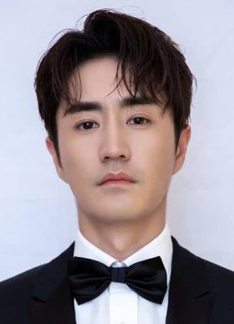 杨玏