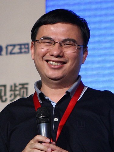 张志东