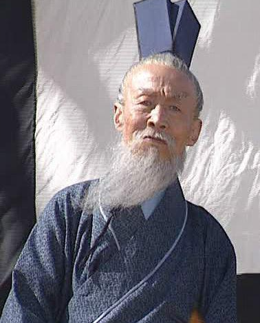 董骥