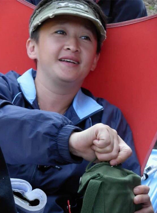 张筠