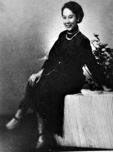 爱莲君