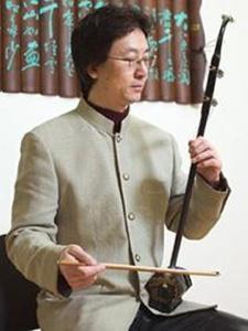 贾鹏芳