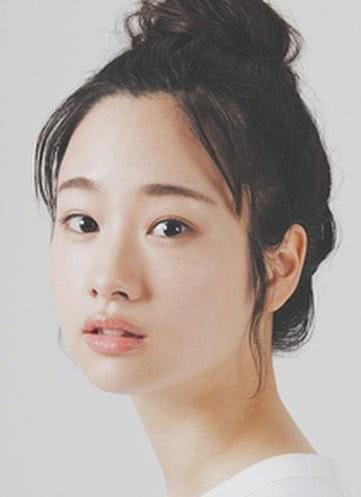 藤间爽子