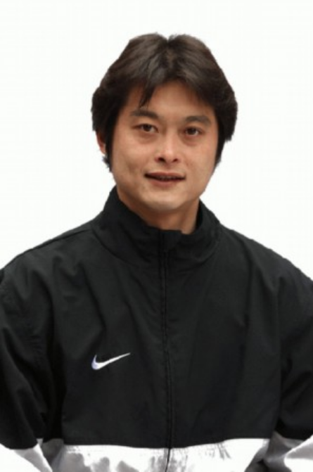 李彦
