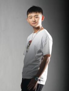 罗炼羽