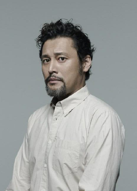 横田荣司