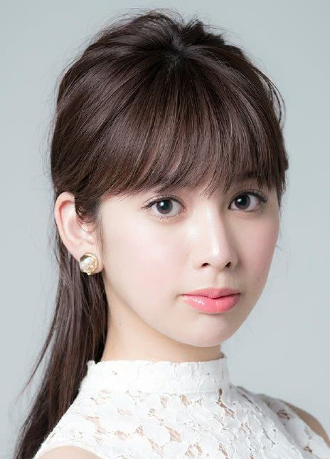 结城モエ