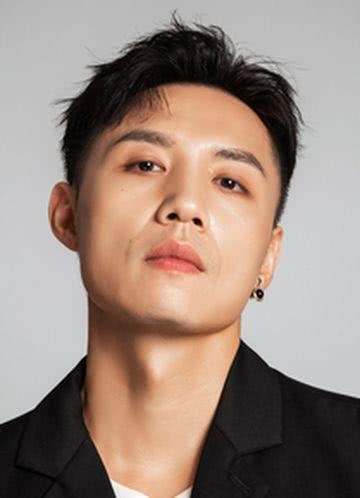 刘币
