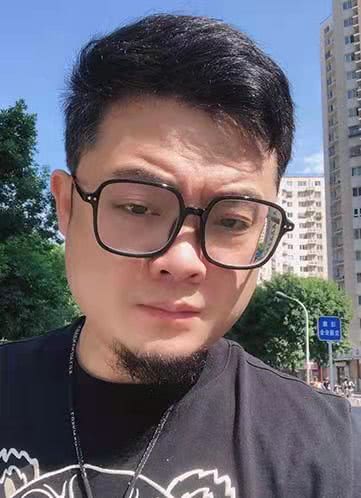 李小钢