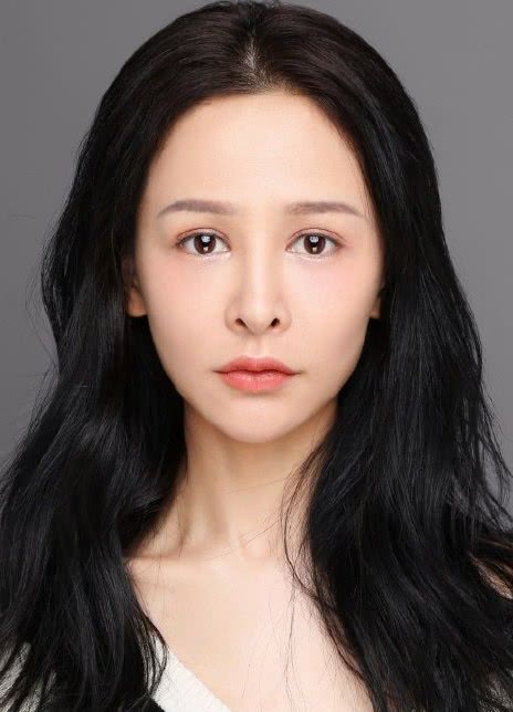 郏莉莉