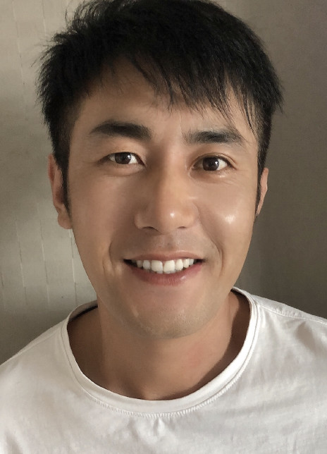 闫铜