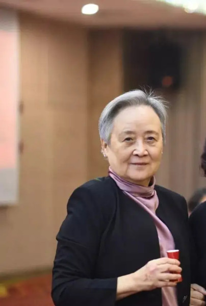 谌容