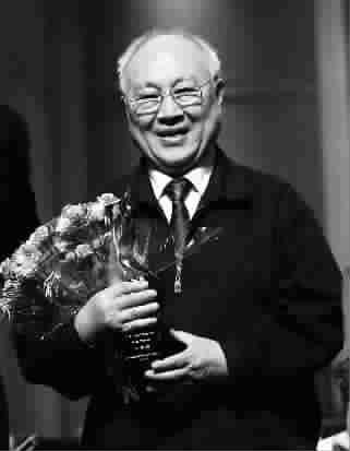 吕其明