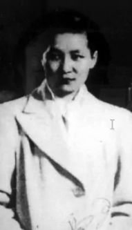 伍锦霞