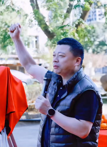 杨平