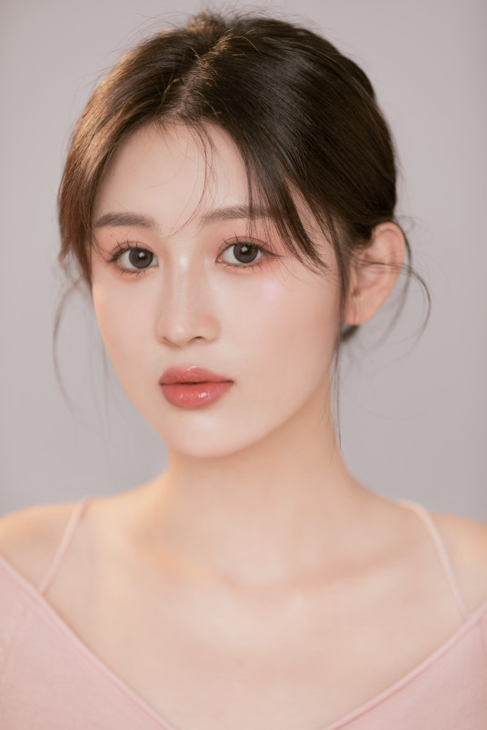 李茉