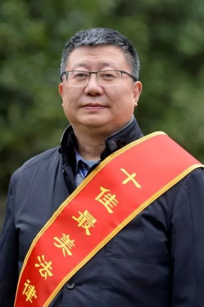 刘良