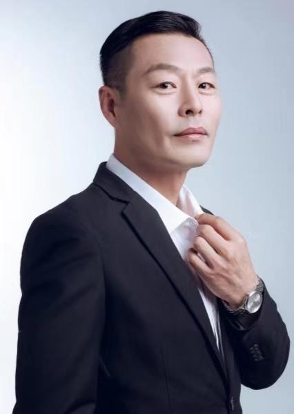 王新昉