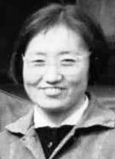梁力克
