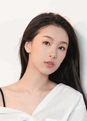 白旭含