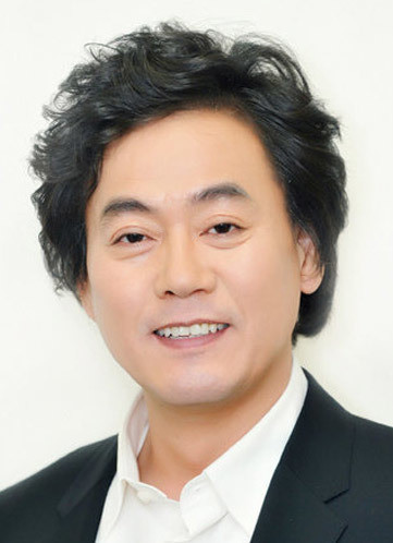 李炳俊