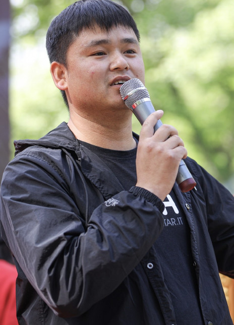 张霸波