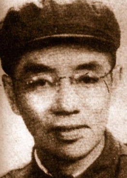 陈铿然