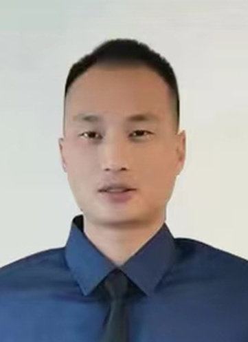 黄亮