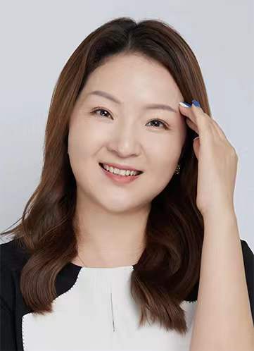 何婷