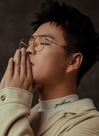成思毅