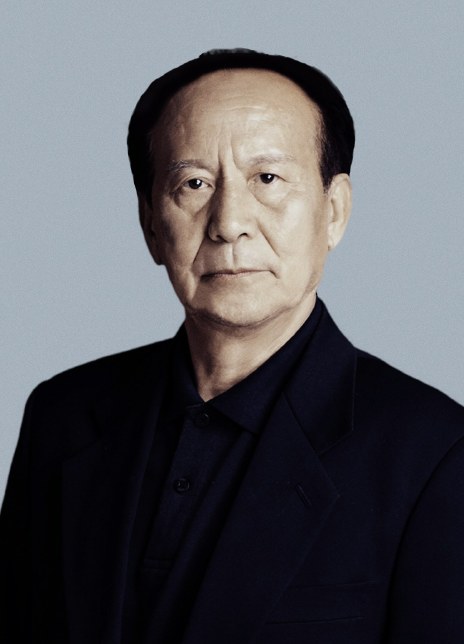 何雷