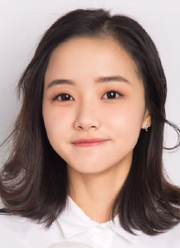 娄馨月