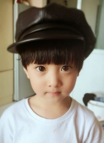 章哲谕