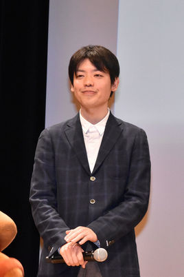 八锹新之介