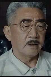 梁国荣